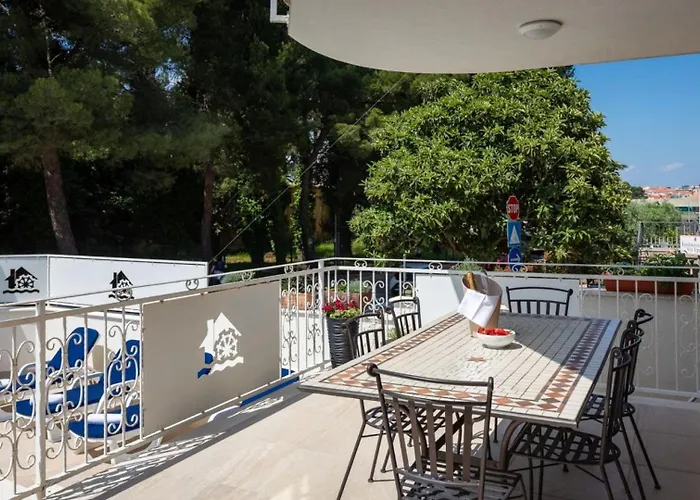 Alte Muhle With Pool And Jacuzzi In Novigrad Villa Novigrad Istria