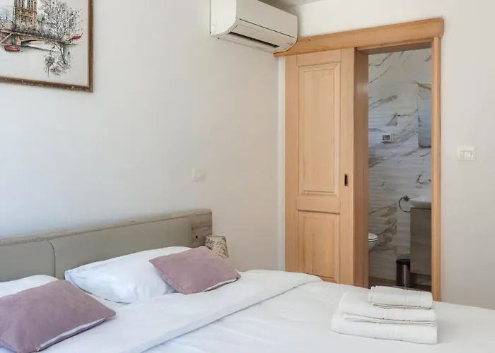 Alte Muhle With Pool And Jacuzzi In Novigrad Villa *
