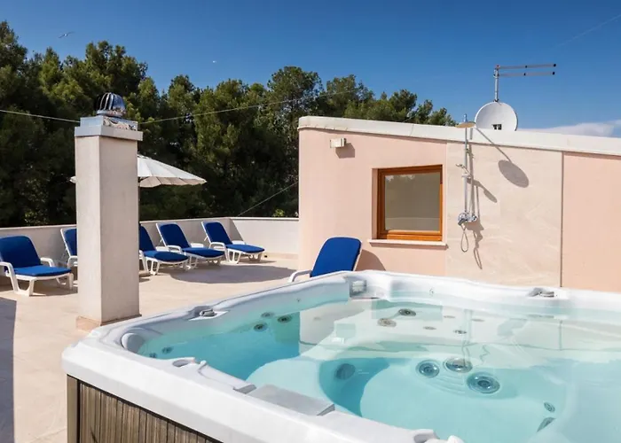 Alte Muhle With Pool And Jacuzzi In Novigrad Villa Novigrad Istria