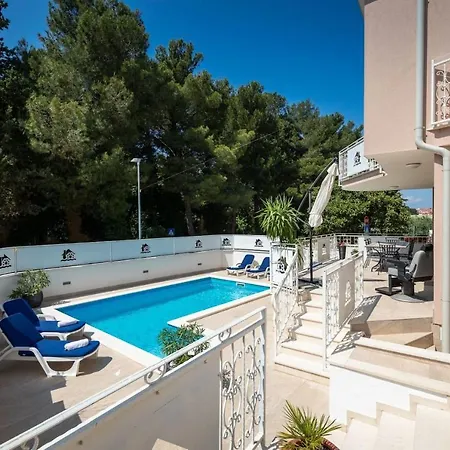 Alte Muhle With Pool And Jacuzzi In Novigrad * Novigrad Istria