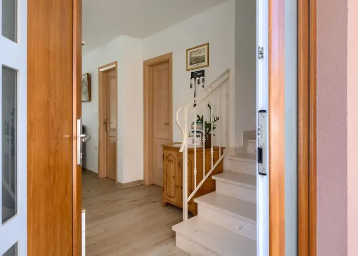 Alte Muhle With Pool And Jacuzzi In Novigrad